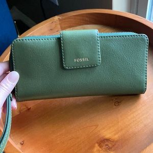Fossil Madison Zip Clutch Wallet